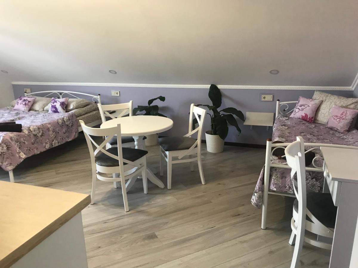 Villa Galicia Berehove  Exteriör bild