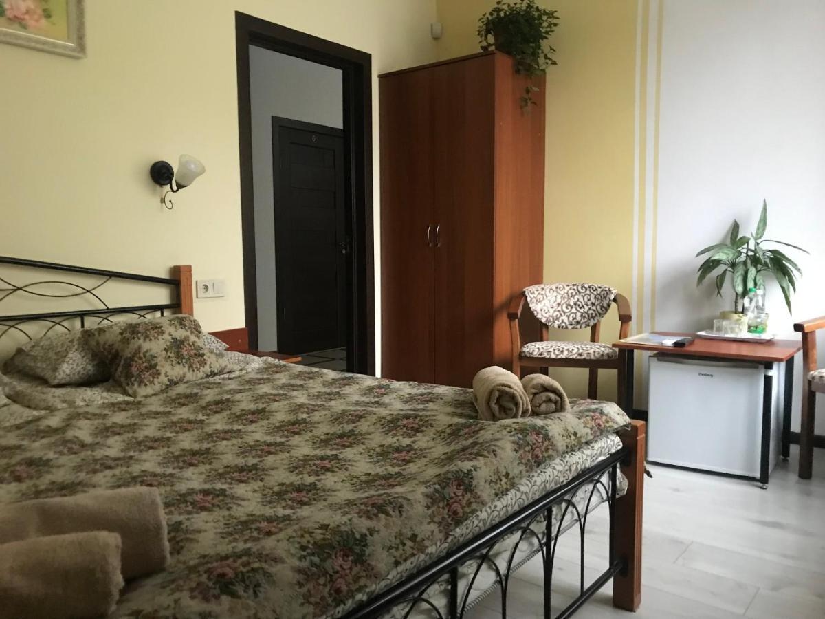 Villa Galicia Berehove  Exteriör bild