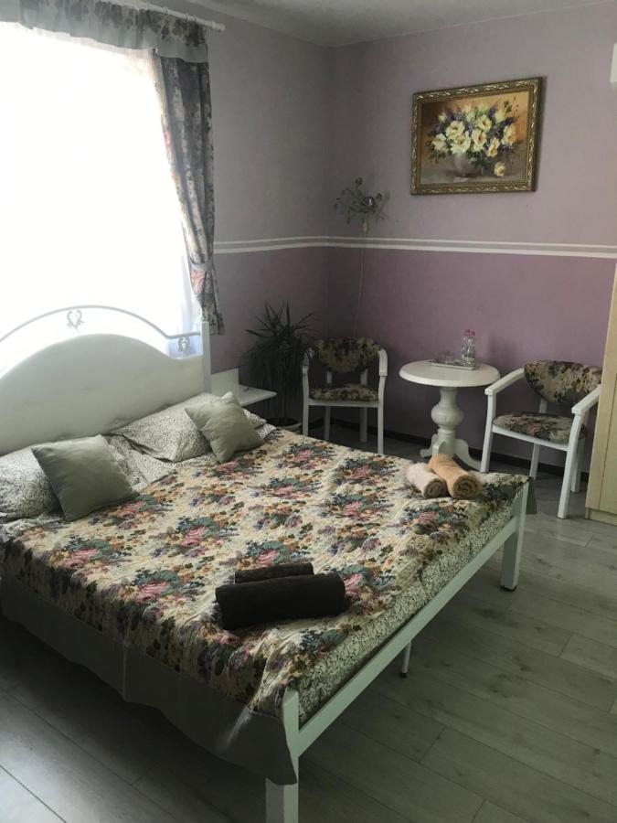 Villa Galicia Berehove  Exteriör bild