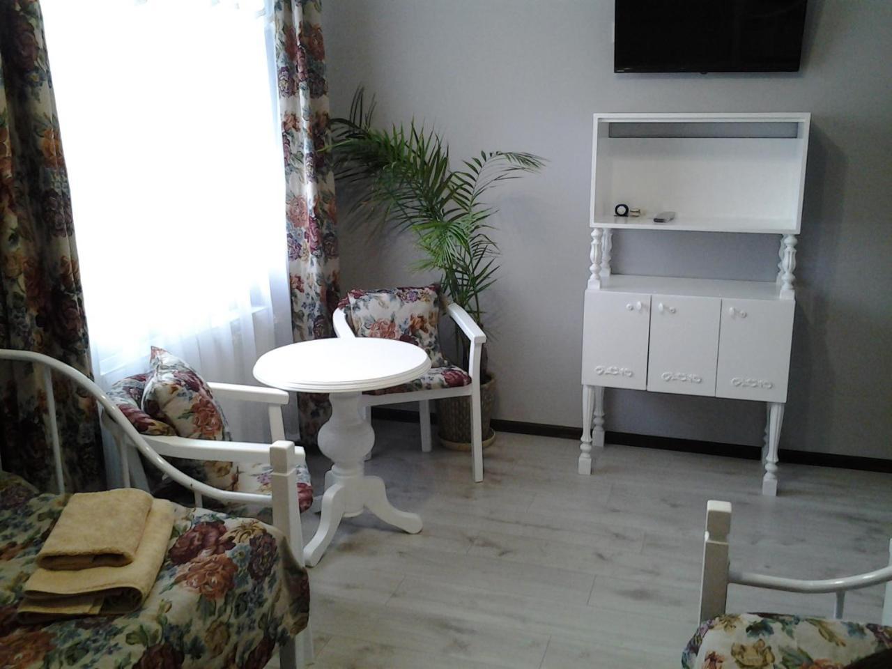 Villa Galicia Berehove  Exteriör bild